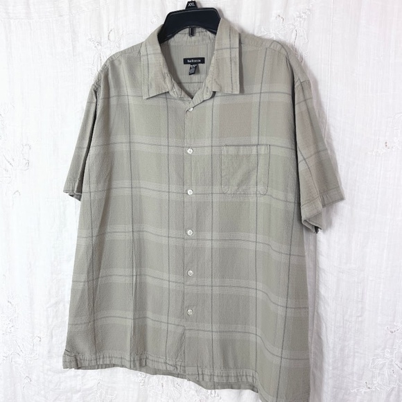 Van Heusen Men's Casual Button Down Shirt 🔥2X Host Pick🔥 - Picture 3 of 8